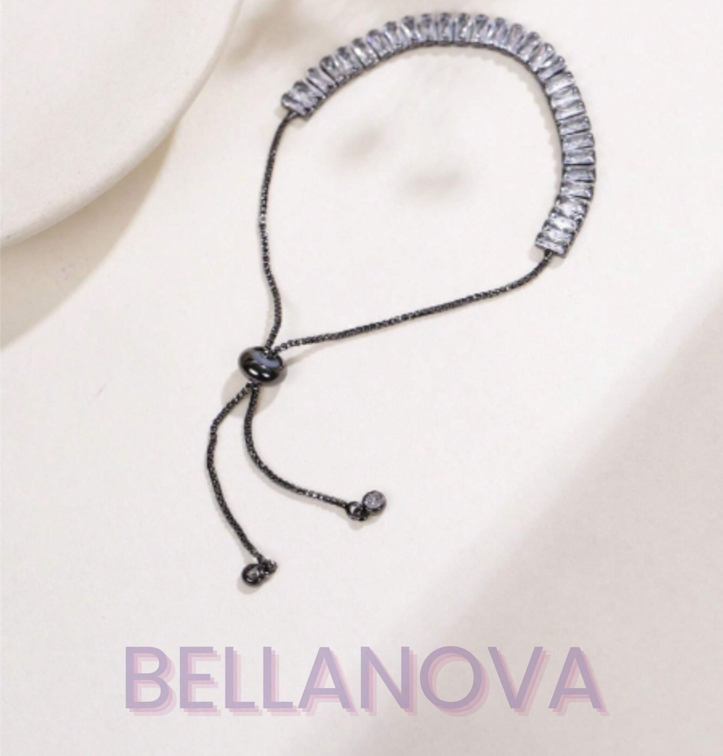 OLIVIA PADANO X BELLA NOVA | Pulseira Colecionável Swarovski - Folheado a Ouro 24k+ FRETE GRÁTIS
