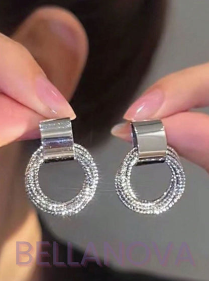 Brinco Irina - Folheado a Ouro 18k + FRETE GRÁTIS