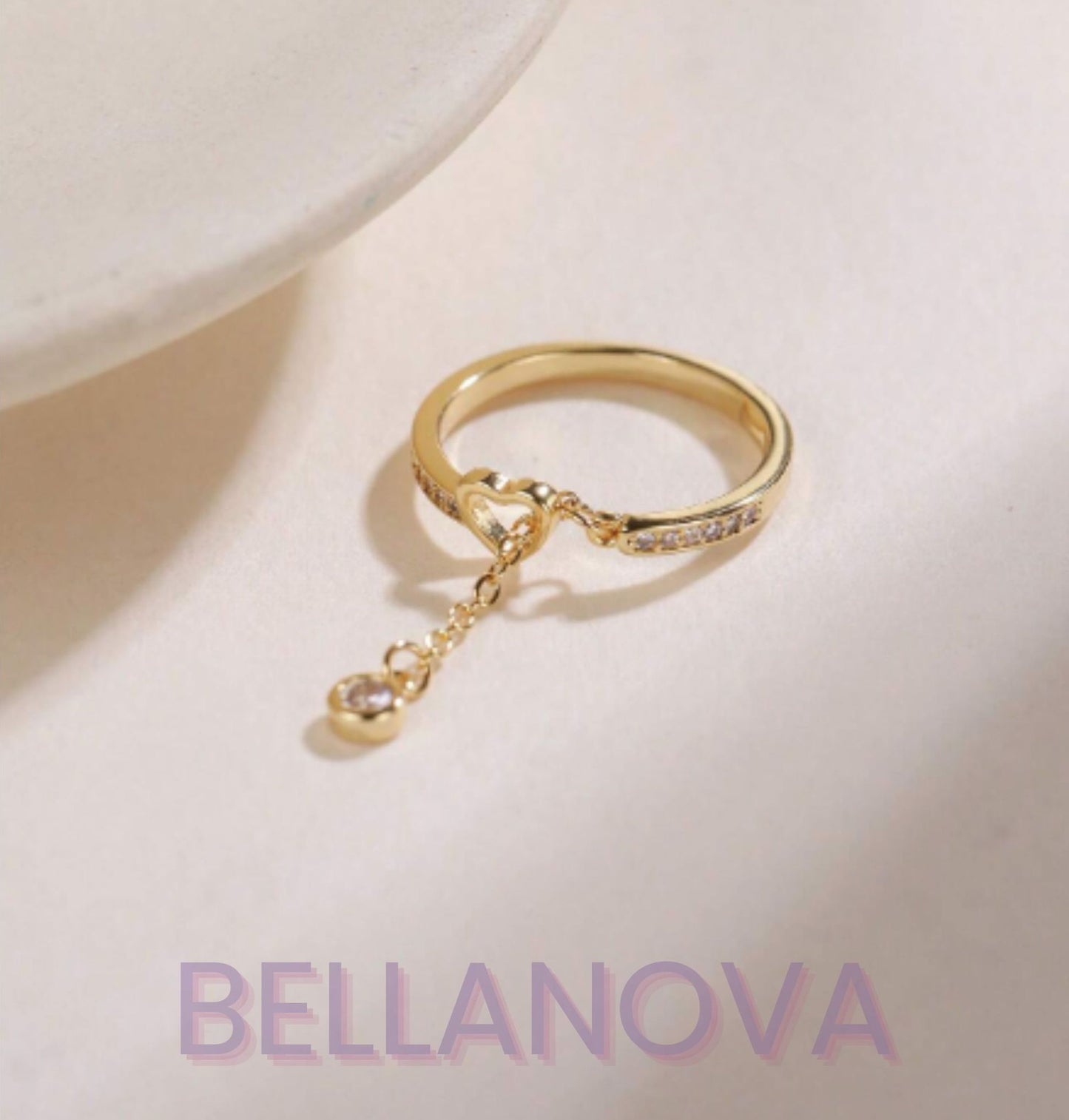 OLIVIA PADANO X BELLA NOVA | Anel Coração Ponto Luz Swarovski - Folheado a Ouro 24k+ FRETE GRÁTIS