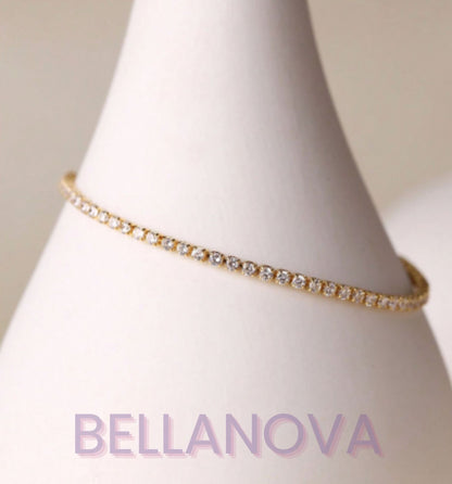 OLIVIA PADANO X BELLA NOVA | Pulseira Regulável Swarovski - Folheado a Ouro 24k+ FRETE GRÁTIS